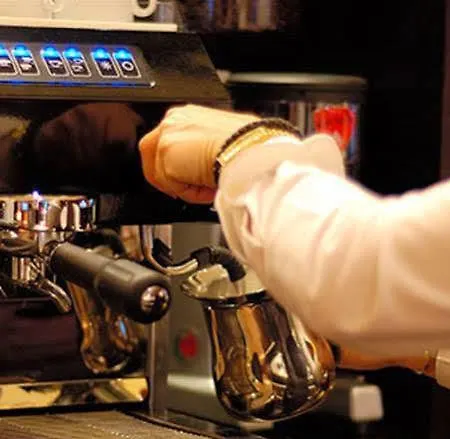 Πανσιόν Restaurant Alexander Gmbh 3*